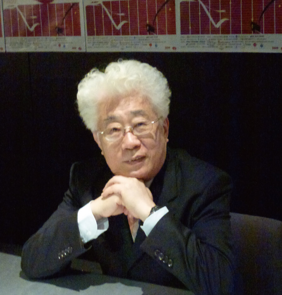 潘皇龍